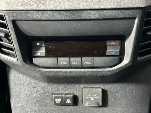 Used 2024 Toyota Sequoia Limited image 21