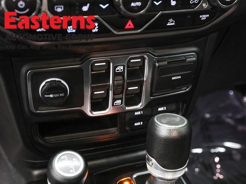 Used 2023 Jeep Wrangler Unlimited w/ Cold Weather Group AWD/4WD image 21