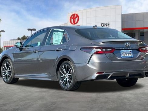 Certified 2024 Toyota Camry SE image 7
