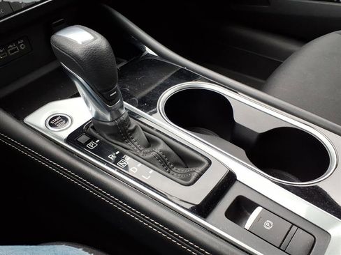 Used 2023 Nissan Altima 2.5 SV image 16