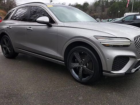 Used 2022 Genesis GV70 3.5T Sport w/ Sport Prestige Package image 9