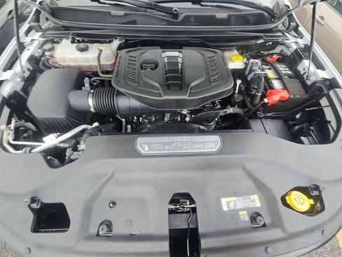 Used 2025 Jeep Wagoneer Series II w/ Premium Group I image 5