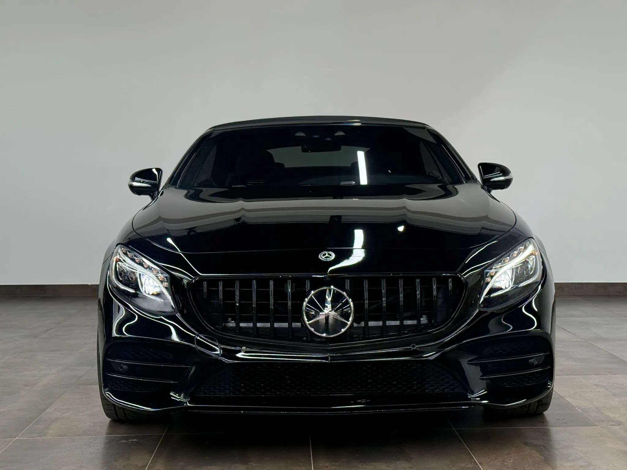 Used 2019 Mercedes-Benz S 560 Cabriolet image 20