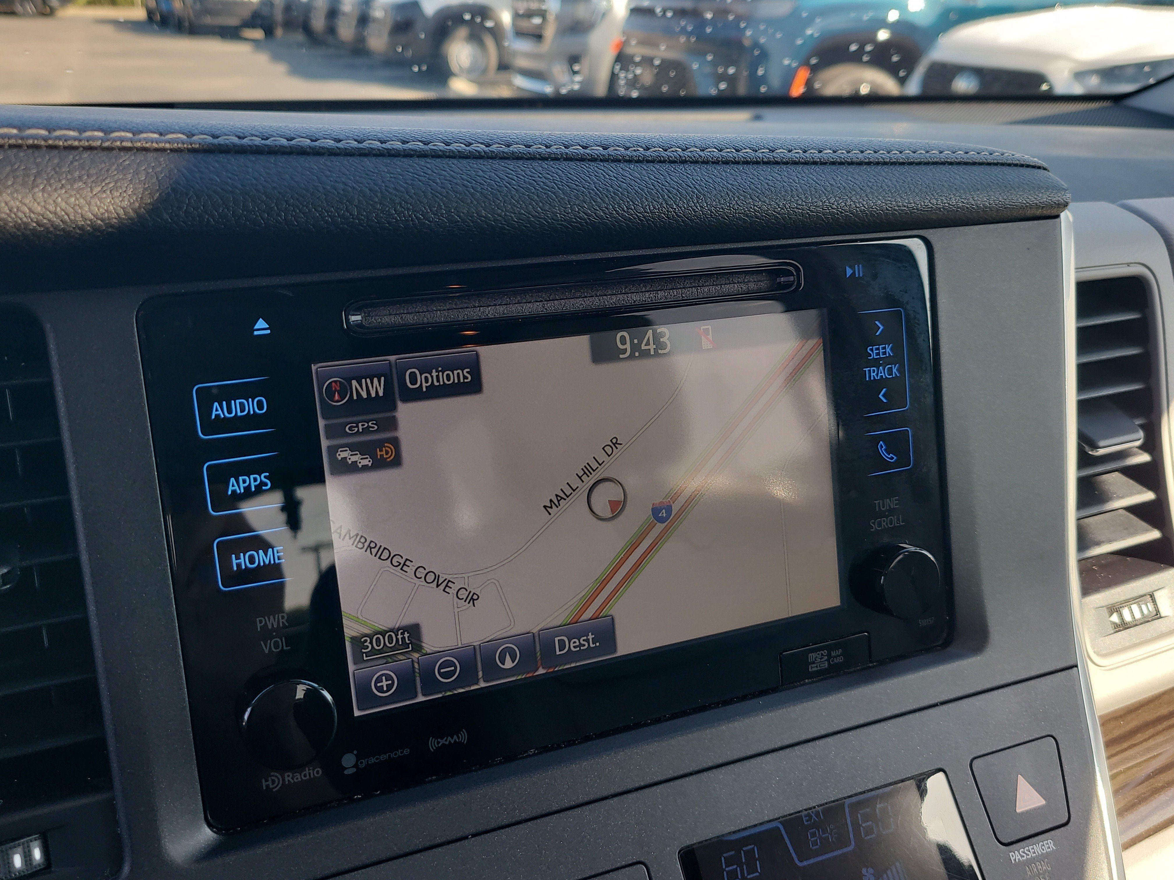 Used 2017 Toyota Sienna XLE w/ XLE Navigation Package AWD/4WD image 21