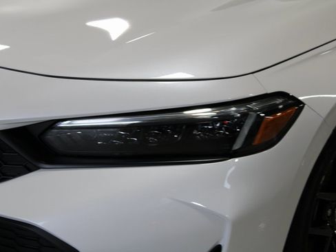 Certified 2025 Honda Civic Sport image 2