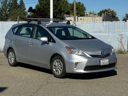 Used 2013 Toyota Prius V Two FWD image 7