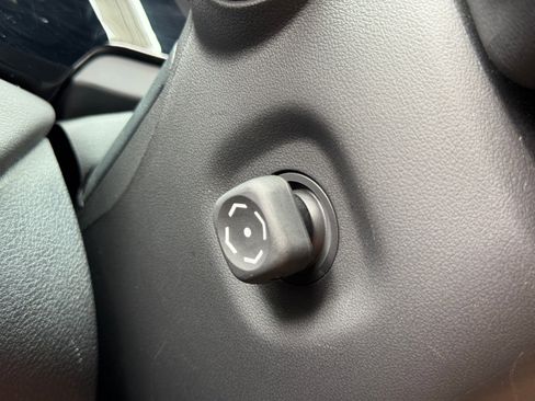 Used 2023 Lexus RX 350 w/ Luxury Package image 20