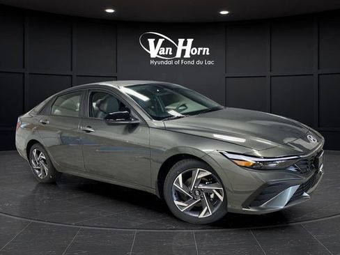 New 2025 Hyundai Elantra Sport image 34