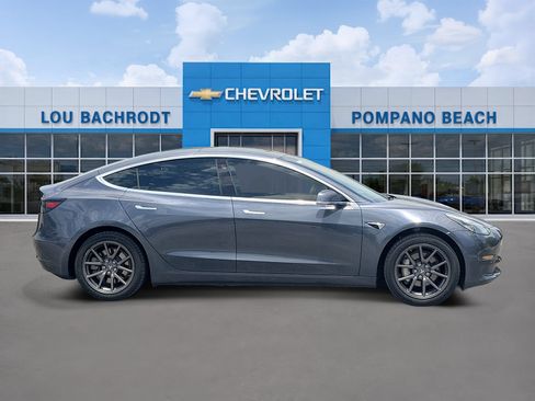 Used 2020 Tesla Model 3 RWD image 2