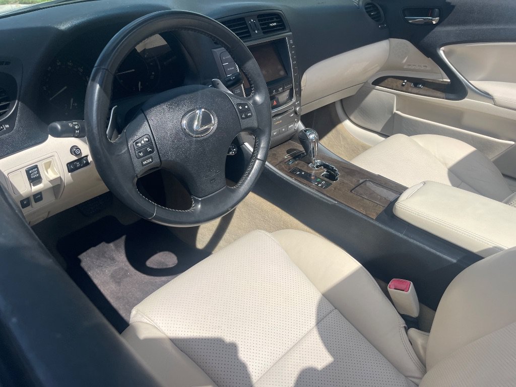 Used 2010 Lexus IS 350C RWD image 6