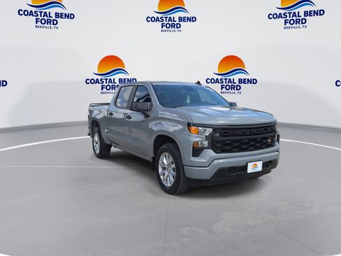 Used 2024 Chevrolet Silverado 1500 Custom RWD image 2