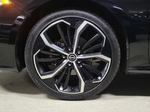 Used 2024 Nissan Altima 2.5 SR image 5