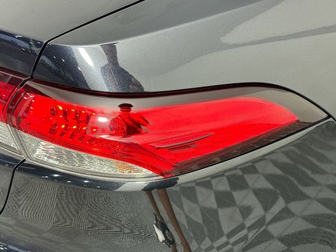 Used 2020 Toyota Corolla LE w/ LE Premium Package FWD image 29