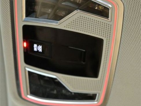 Used 2021 Audi A8 L 3.0T w/ Executive Plus Package image 15