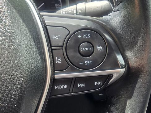 Used 2023 Toyota Camry XLE FWD image 21