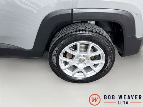 Used 2021 Jeep Renegade Latitude w/ Convenience Group AWD/4WD image 37