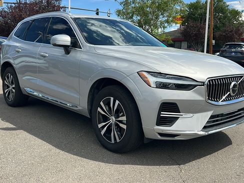 Used 2023 Volvo XC60 T8 Core AWD/4WD image 3