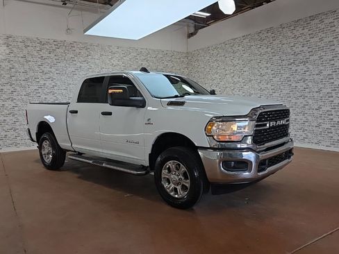 Used 2024 RAM 2500 Big Horn AWD/4WD image 1
