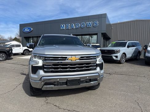 Used 2022 Chevrolet Silverado 1500 LTZ w/ Z71 Off-Road Package image 5