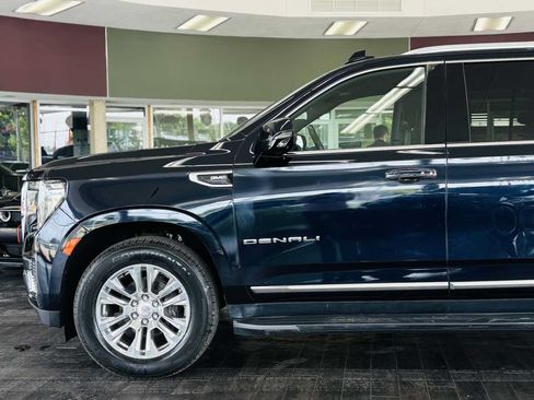 Used 2021 GMC Yukon XL Denali w/ Advanced Technology Package AWD/4WD image 15