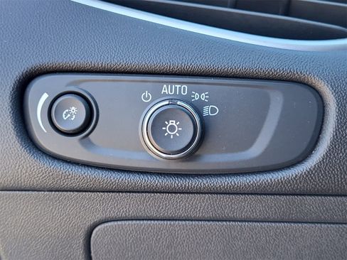 Used 2023 Chevrolet Malibu LT image 19