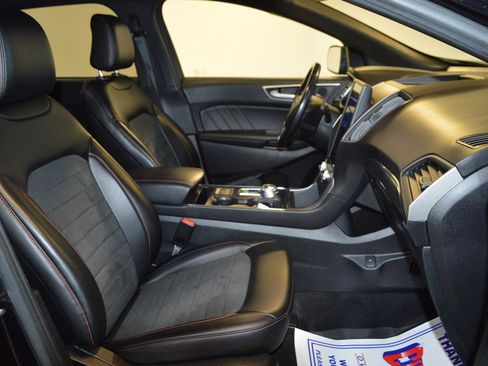 Used 2021 Ford Edge ST-Line AWD/4WD image 11
