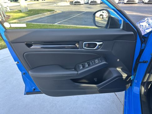 Used 2022 Honda Civic Sport Touring image 14