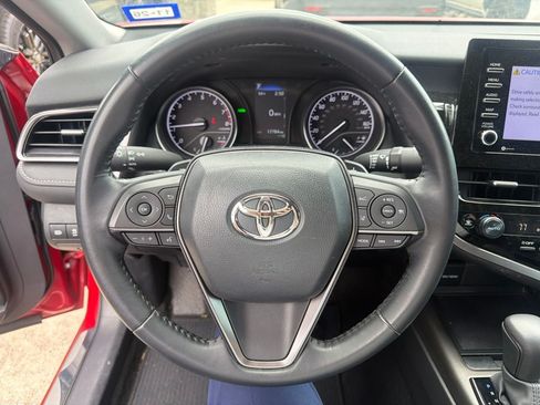 Used 2024 Toyota Camry SE FWD image 8