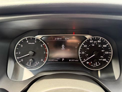 Used 2024 Nissan Rogue SV AWD/4WD image 15