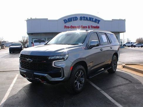 Used 2021 Chevrolet Tahoe Z71 w/ Z71 Signature Package image 2