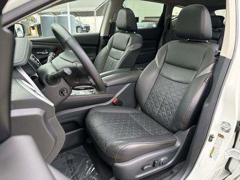 Used 2023 Nissan Murano Platinum w/ Cargo Package image 32