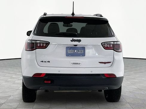 Used 2025 Jeep Compass Trailhawk AWD/4WD image 5