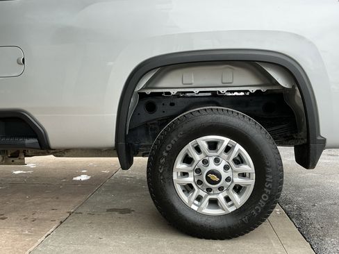 Used 2021 Chevrolet Silverado 2500 LT image 23