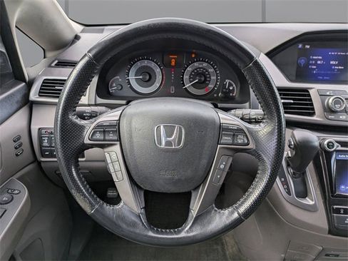 Used 2017 Honda Odyssey Touring Elite image 17