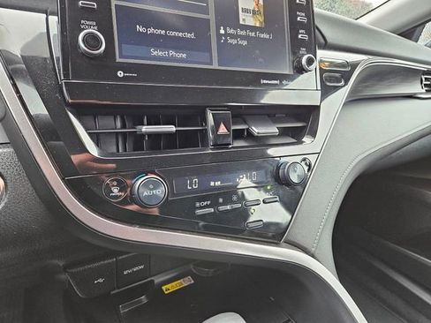 Used 2024 Toyota Camry XLE w/ Cold Weather Package AWD/4WD image 29