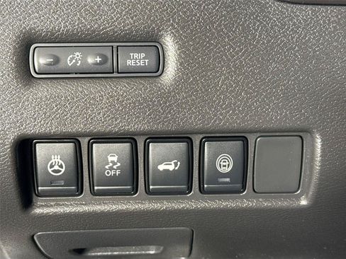 Used 2023 Nissan Murano Platinum w/ Cargo Package FWD image 16