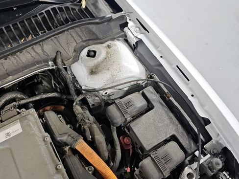 Used 2020 Ford Fusion SE FWD image 15