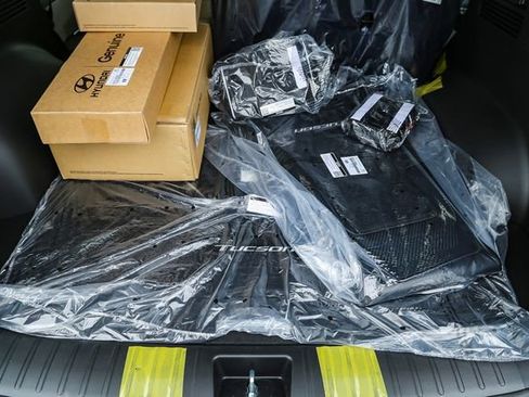 New 2026 Hyundai Tucson Limited image 25