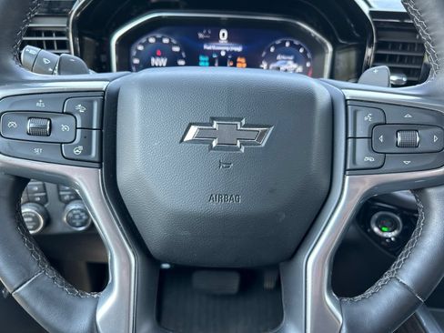 Used 2023 Chevrolet Silverado 1500 LT Trail Boss w/ LT Trail Boss Premium Package AWD/4WD image 9