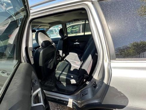 Used 2004 Volvo XC90 2.5T AWD/4WD image 25
