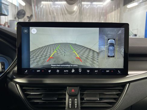 Used 2023 Ford Escape Active w/ Tech Pack #2 FWD image 19