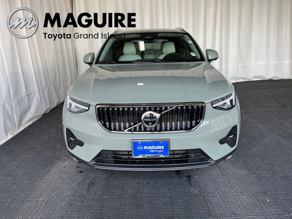 Used 2024 Volvo XC40 B5 Plus w/ Climate Package AWD/4WD image 34