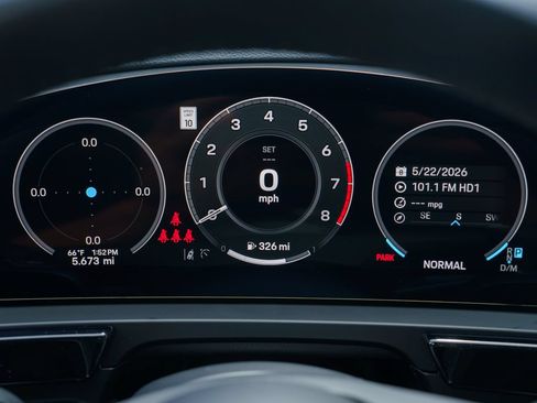 Certified 2026 Porsche Cayenne AWD/4WD image 24