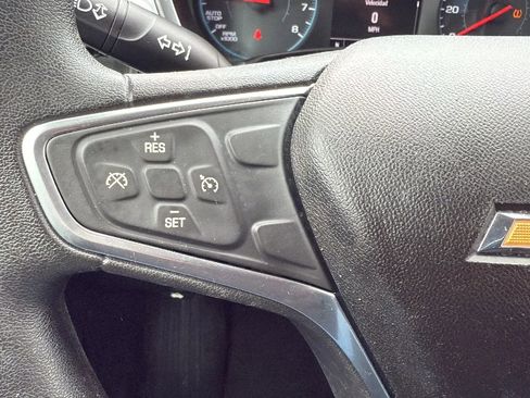 Used 2018 Chevrolet Equinox LS AWD/4WD image 12
