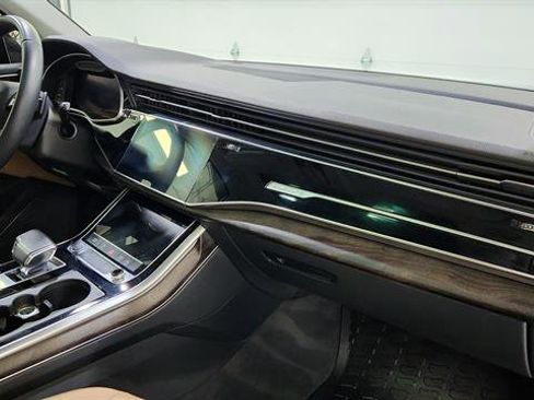 Used 2020 Audi Q7 3.0T Premium w/ Convenience Package image 27