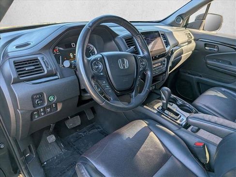 Used 2018 Honda Ridgeline Black Edition image 17