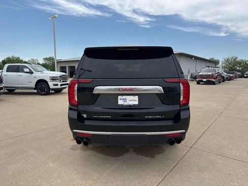 Used 2022 GMC Yukon XL Denali AWD/4WD image 6