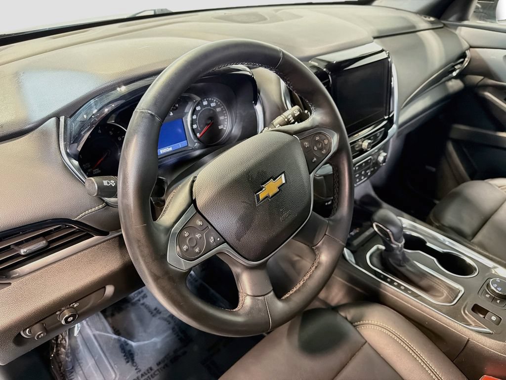 Used 2023 Chevrolet Traverse LT w/ LT Premium Package AWD/4WD image 11