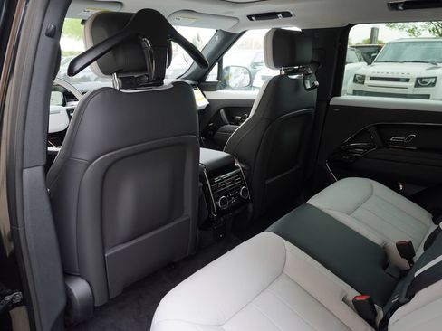 Used 2026 Land Rover Range Rover Sport Dynamic SE AWD/4WD image 32