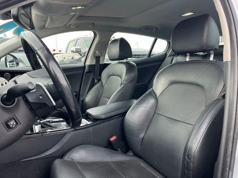 Used 2018 Kia Stinger Premium image 17